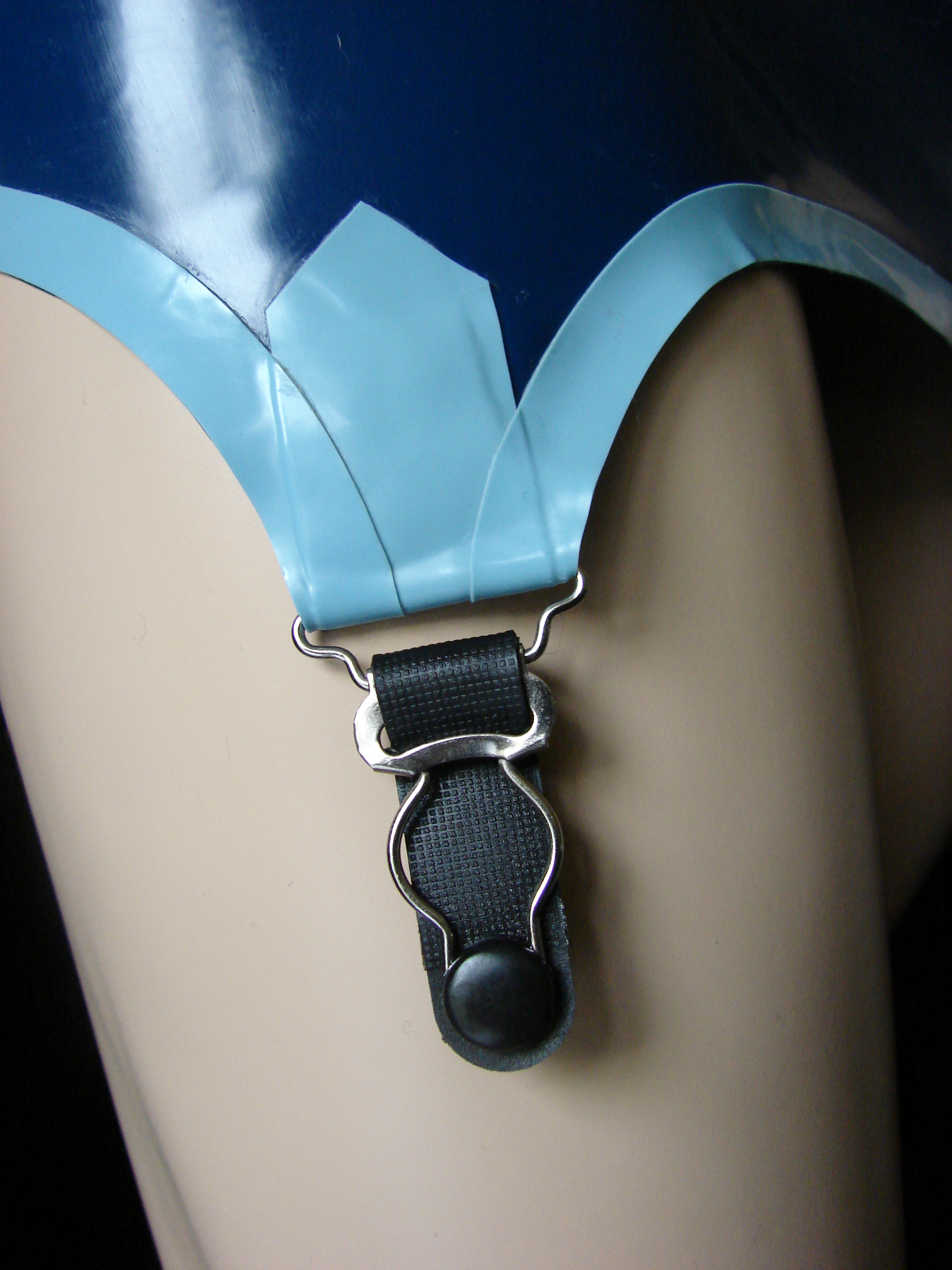 Latex 068